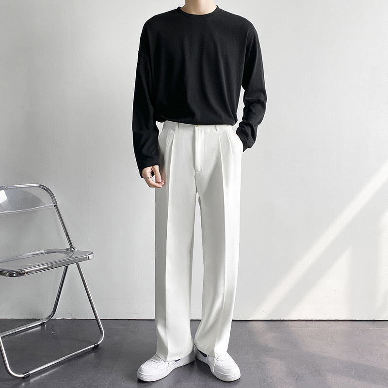 CLASSIC PLEATED PANTS